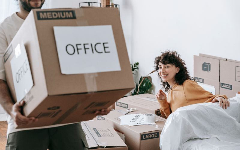 Liên hệ dịch vụ chuyển văn phòng trọn gói quận Bình Thạnh của Chuyển Nhà Gold