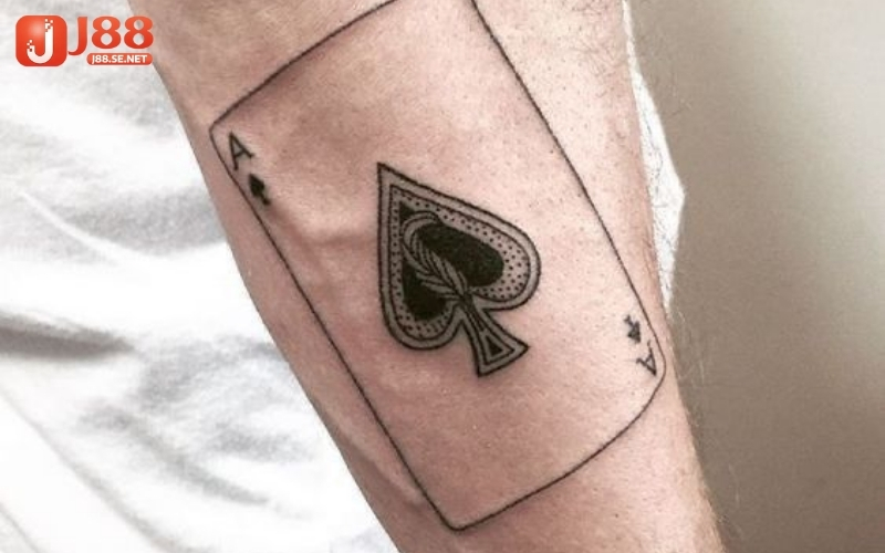 Ý nghĩa văn hóa và mê tín liên quan đến Át Bích