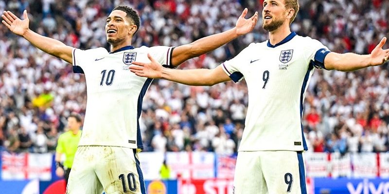 Lối chơi tấn công mạnh mẽ của cầu thủ Anh