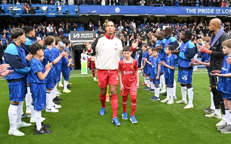 Liverpool áp đảo Chelsea trong trận cầu tâm điểm Ngoại hạng Anh
